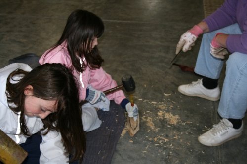 01 making canoes.JPG